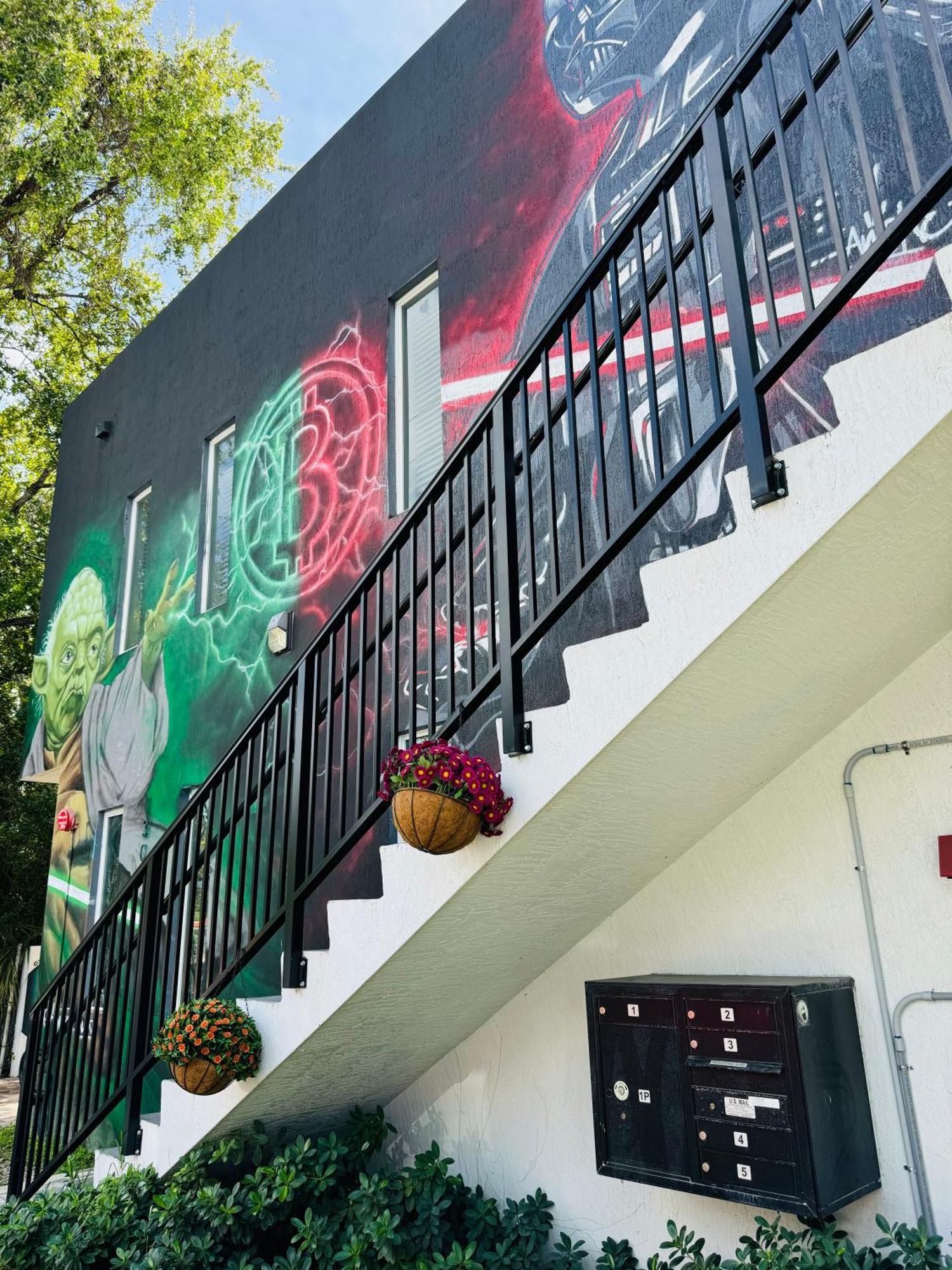Atrium Hostel Design District Маями Екстериор снимка