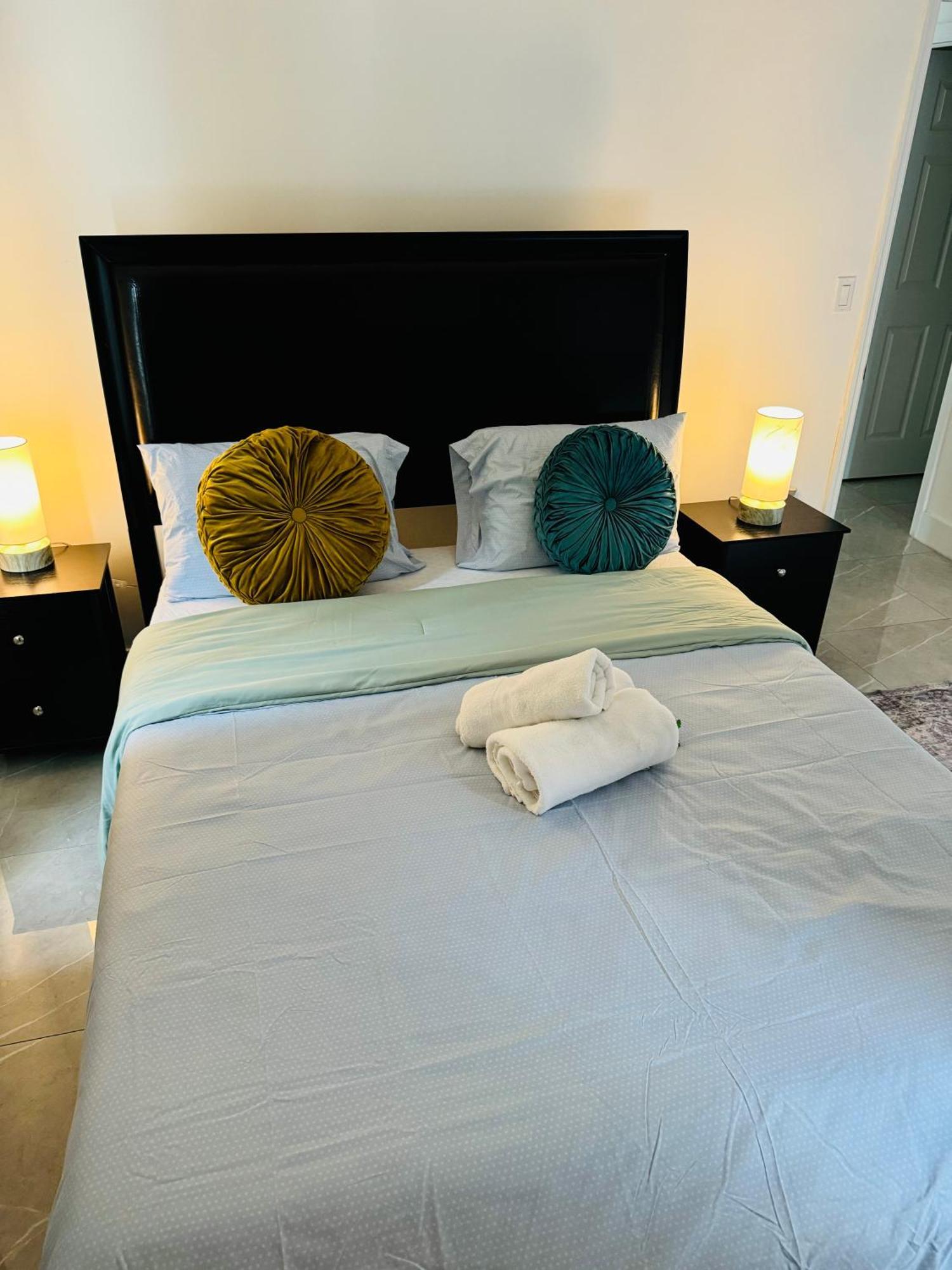 Atrium Hostel Design District Маями Екстериор снимка